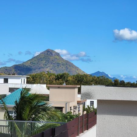 Sunsetview Beach Apartment Flic-en-Flacq Exterior foto
