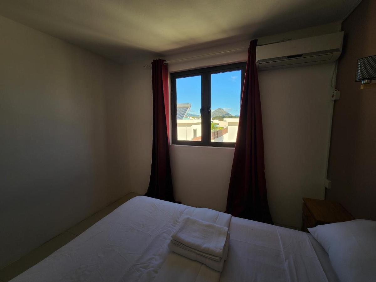 Sunsetview Beach Apartment Flic-en-Flacq Exterior foto